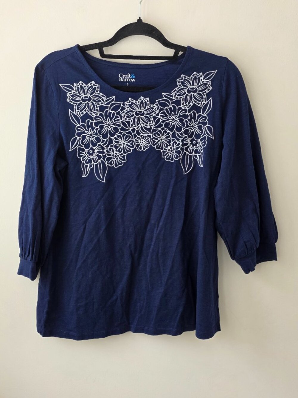 CROFT & BARROW 3/4 Sleeve Embroidered T-Shirt | Small | Navy White Floral NWT